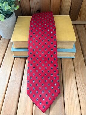 PACO RABANNE Designer Silk Tie, Red Geometric Medallion Classic Style